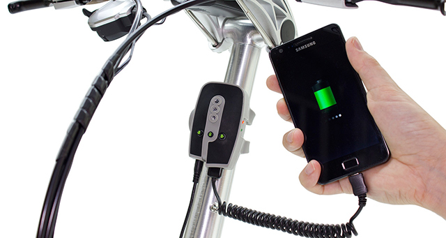 अपने स्मार्टफ़ोन को चार्ज करें जबकि आप अपनी बाइक की सवारी करते हैं bikechargeconsole