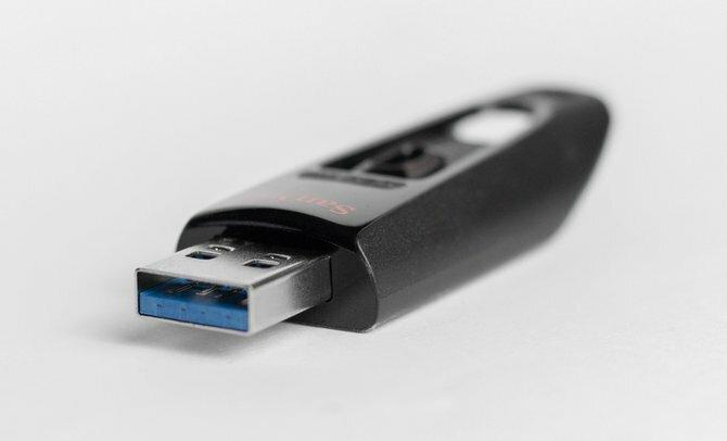 एक USB स्टिक