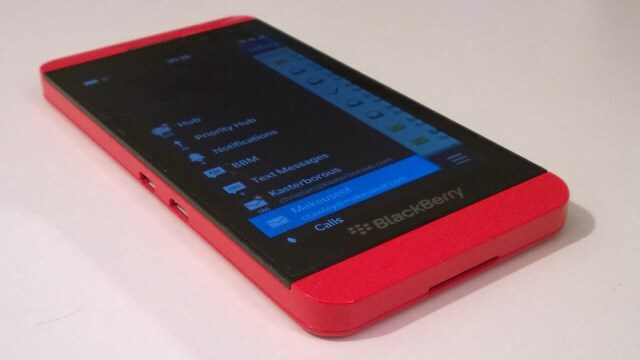 muo-bbz10-बनाम-z10